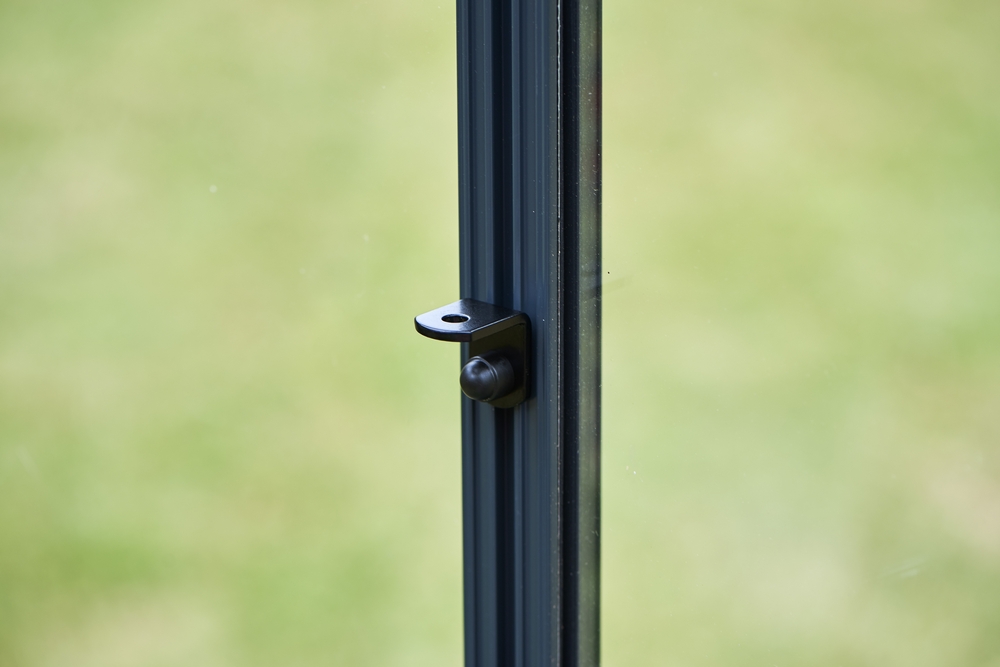 Aluminiumvinklar - Svart Aluminiumvinklar - Svart