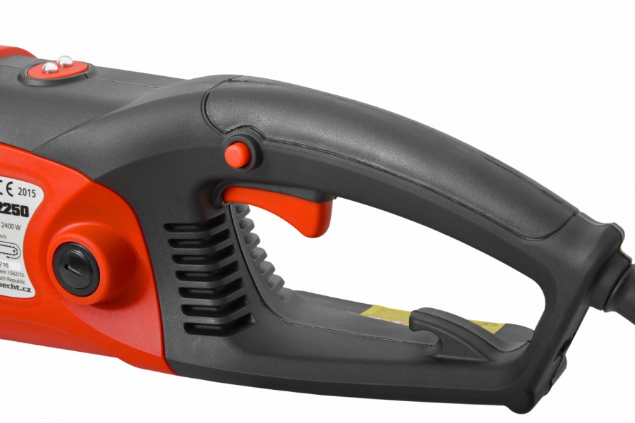 Elektrisk motorsåg - 2400W Elektrisk motorsåg - 2400W