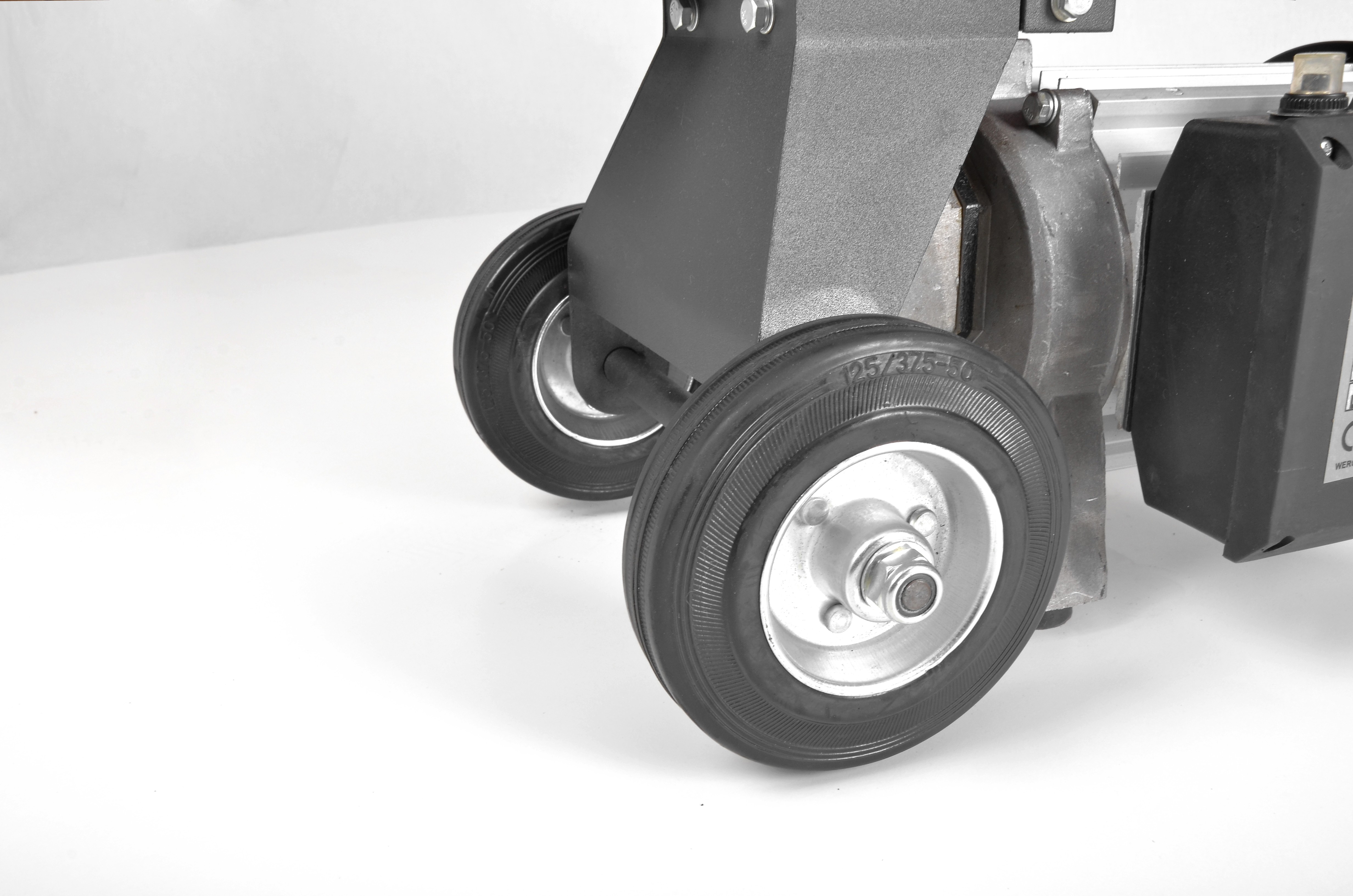 Elektrisk vedklyv - 4 ton Elektrisk vedklyv - 4 ton