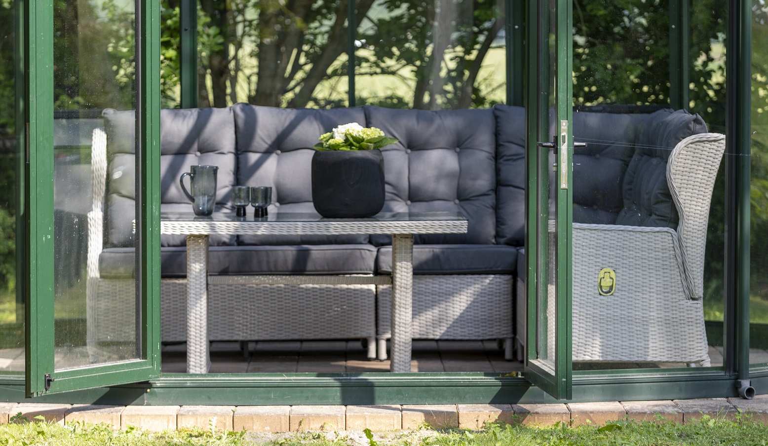 Toledo - Utegrupp med hrnsoffa och bord