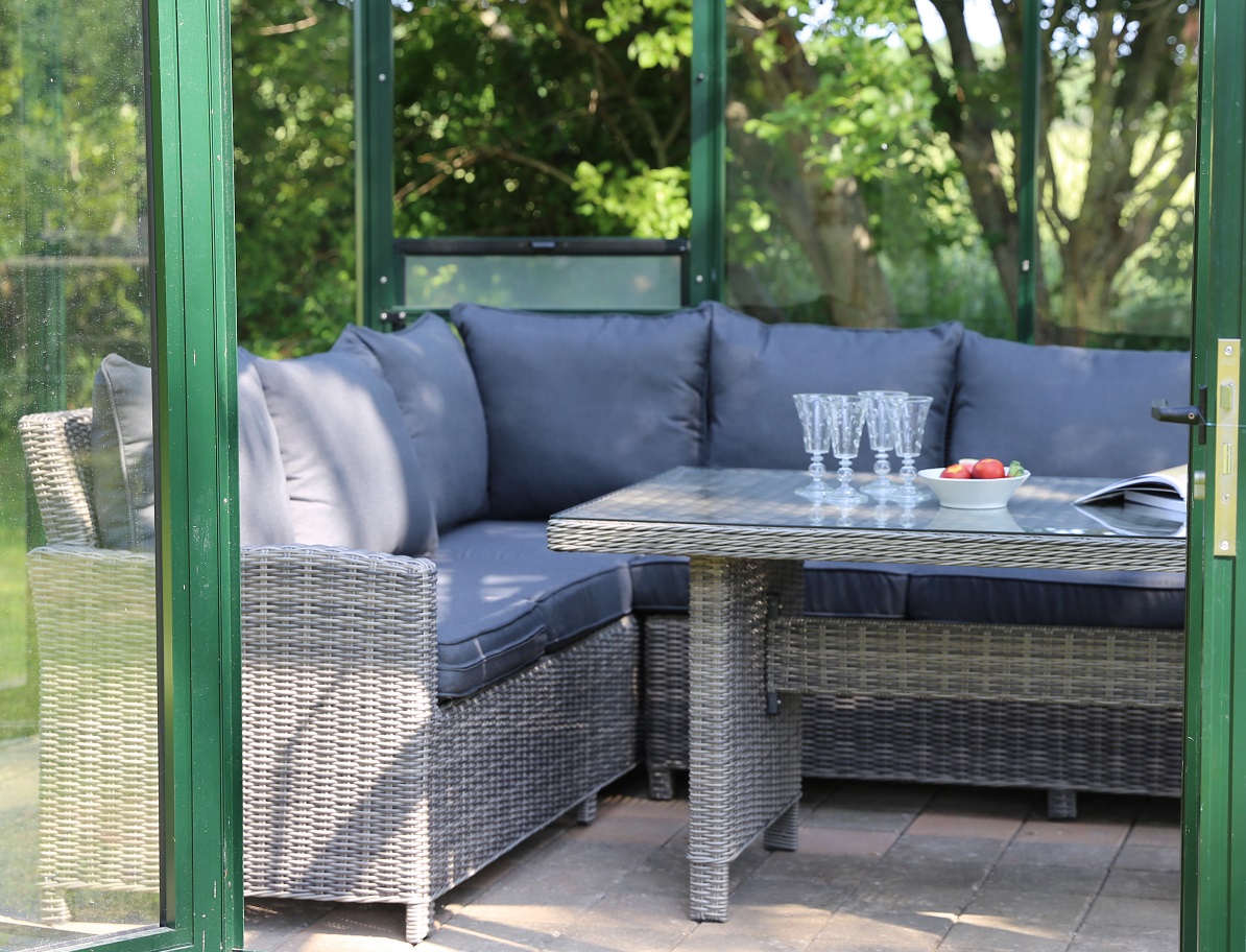 Alsjö - Utemöbelgrupp hörnsoffa Alsjö - Utemöbelgrupp hörnsoffa