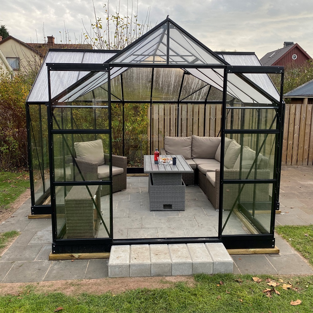 Växthus Saturnus 12,8 m² - Svart + Växthusrengöring Växthus Saturnus 12,8 m² - Svart + Växthusrengöring