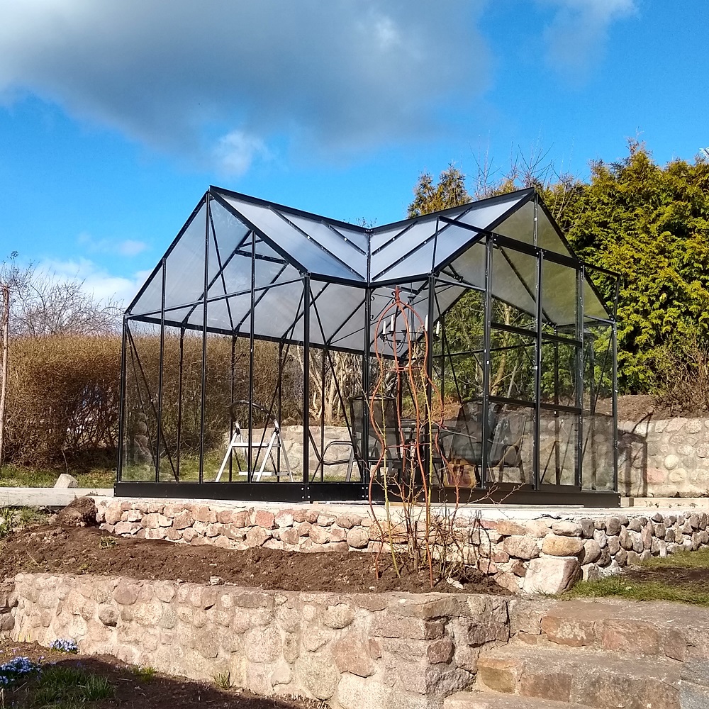 Växthus Triton 10,2 m² - svart + Växthusrengöring Växthus Triton 10,2 m² - svart + Växthusrengöring