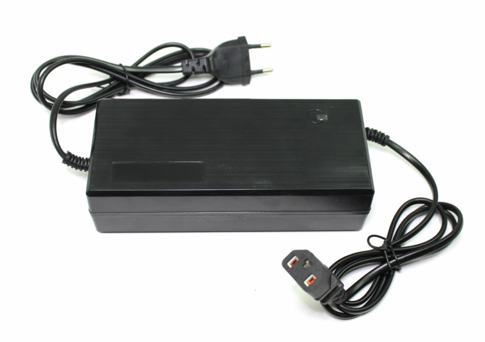 Extra laddare till flera elscooters Extra laddare till flera elscooters