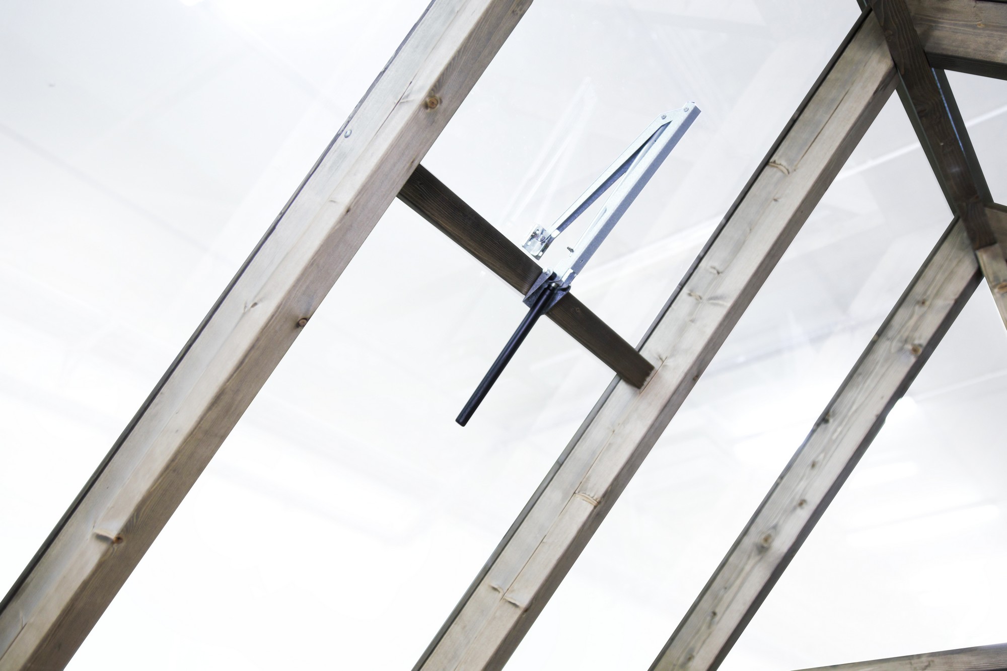 Växthus Ophelia i trä - 5,4 m² + Växthusrengöring Växthus Ophelia i trä - 5,4 m² + Växthusrengöring