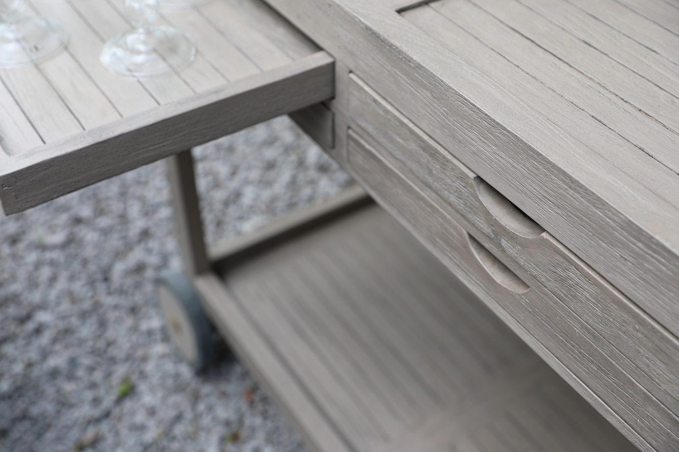 Saltö - Serveringsvagn i grå teak Saltö - Serveringsvagn i grå teak
