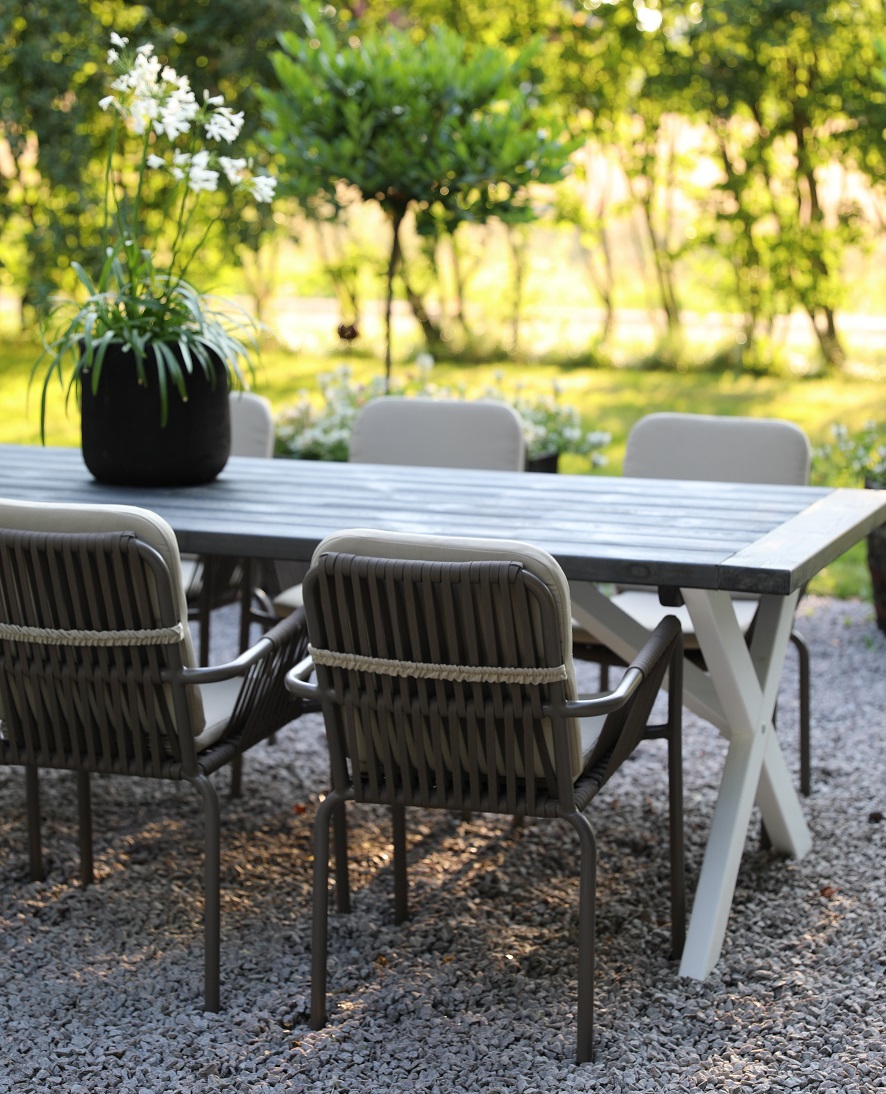 Oxford - Utemöbelgrupp 220 cm Grå/Vit Oxford - Utemöbelgrupp 220 cm Grå/Vit