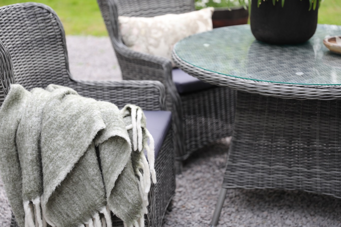 Utemöbler Jacksonville bord i konstrotting - Grå Utemöbler Jacksonville bord i konstrotting - Grå