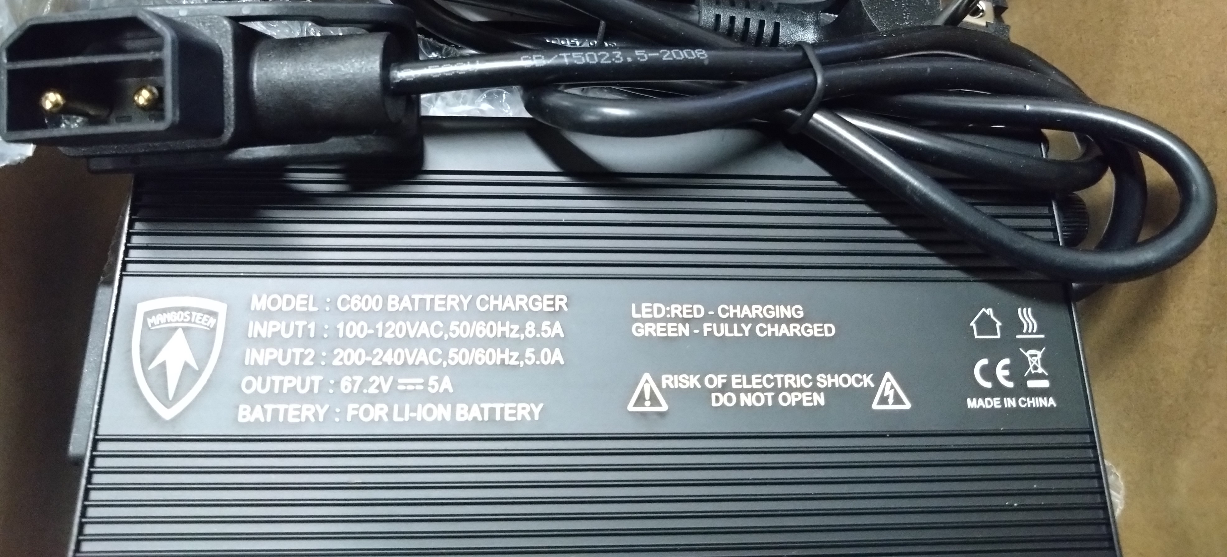 Laddare till Elscooter Bge