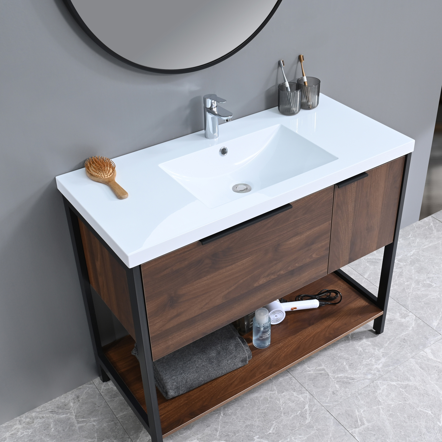 Badrumsm�bler Burbon - Valn�t