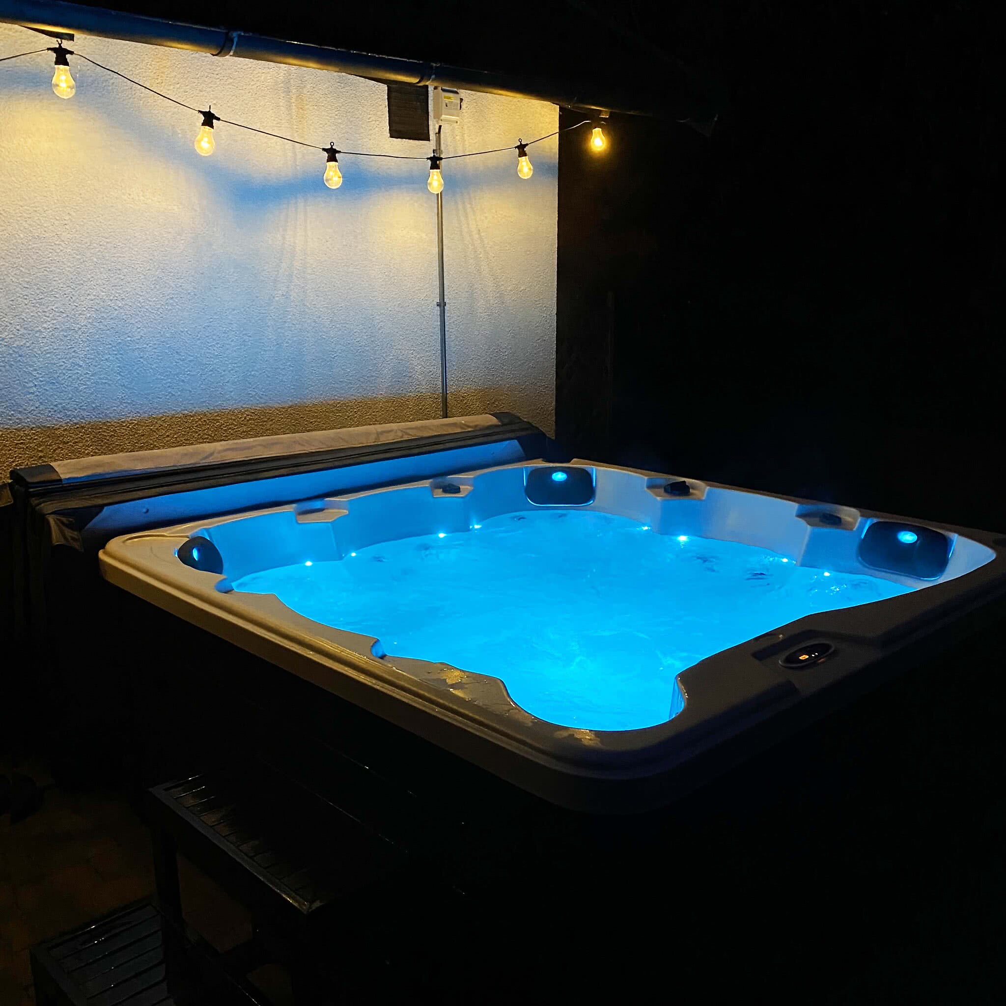 Spabad Poseidon - 5-6 personer Spabad Poseidon - 5-6 personer