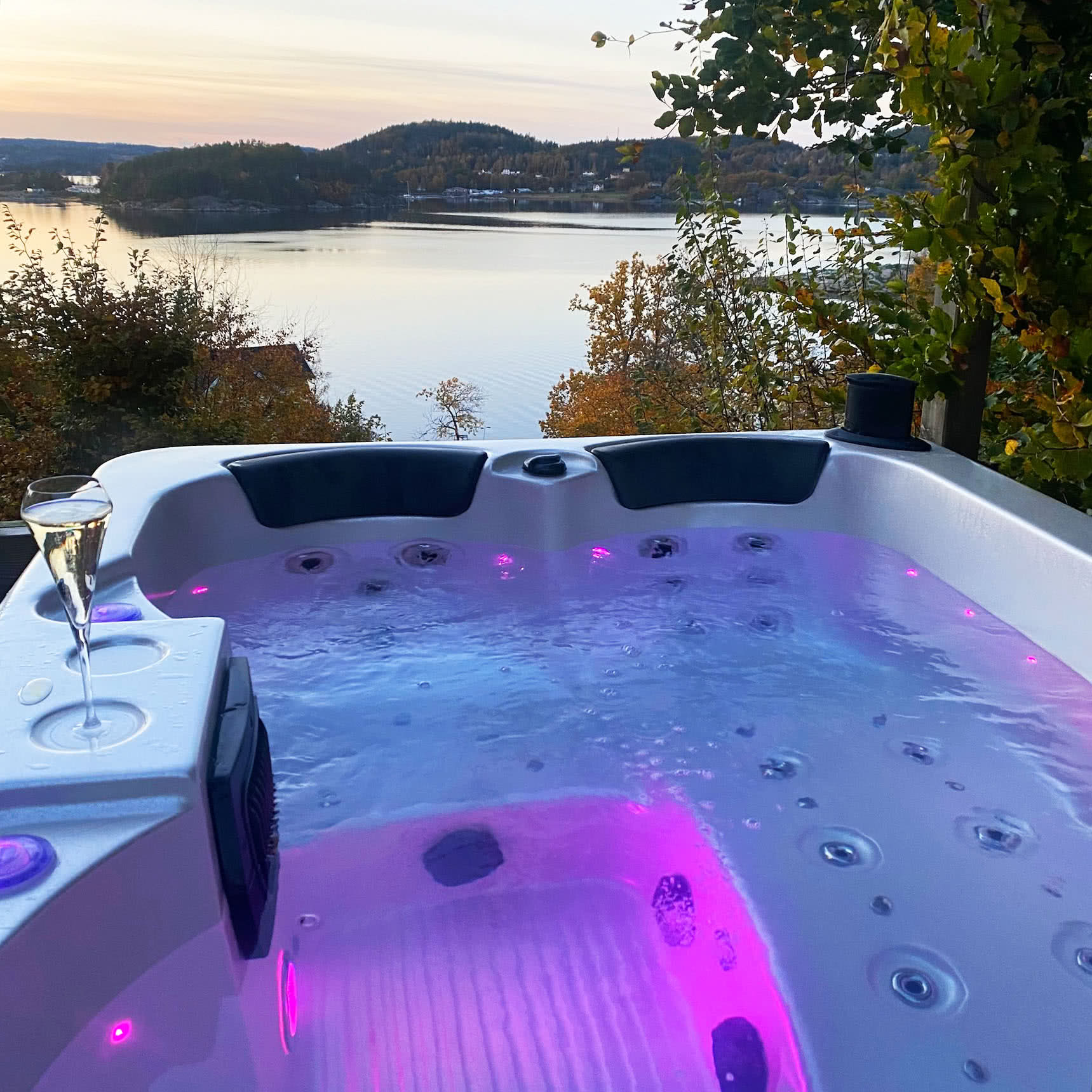 Spabad Relaxio - 4 personer Spabad Relaxio - 4 personer