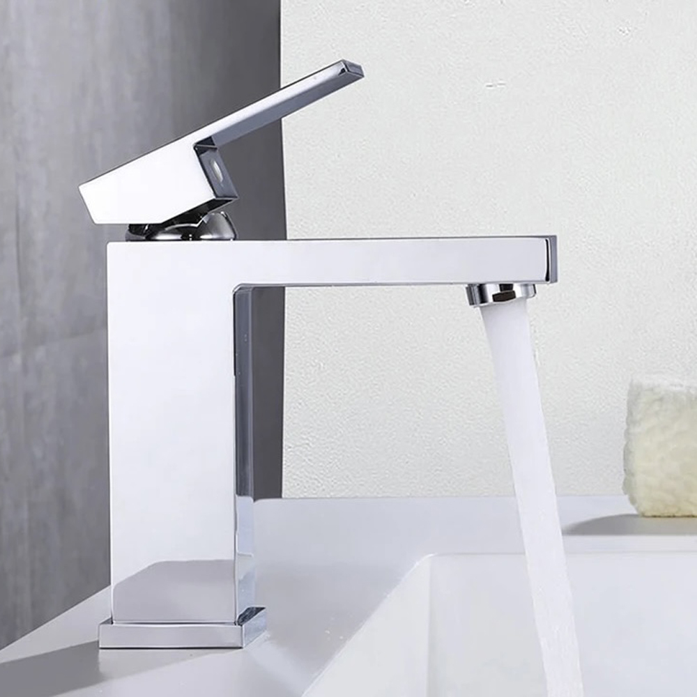 Tvättställsblandare Lily - Krom Tvättställsblandare Lily - Krom