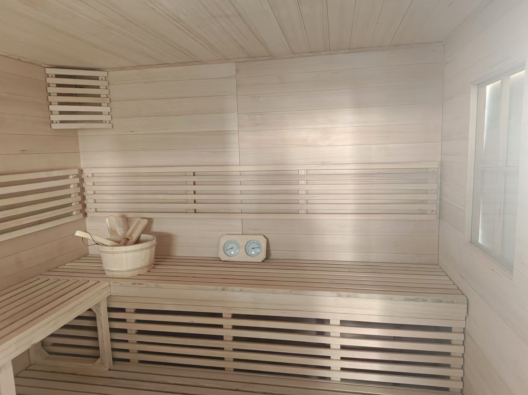 Traditionell Bastustuga för 5 personer - 4m² Traditionell Bastustuga för 5 personer - 4m²