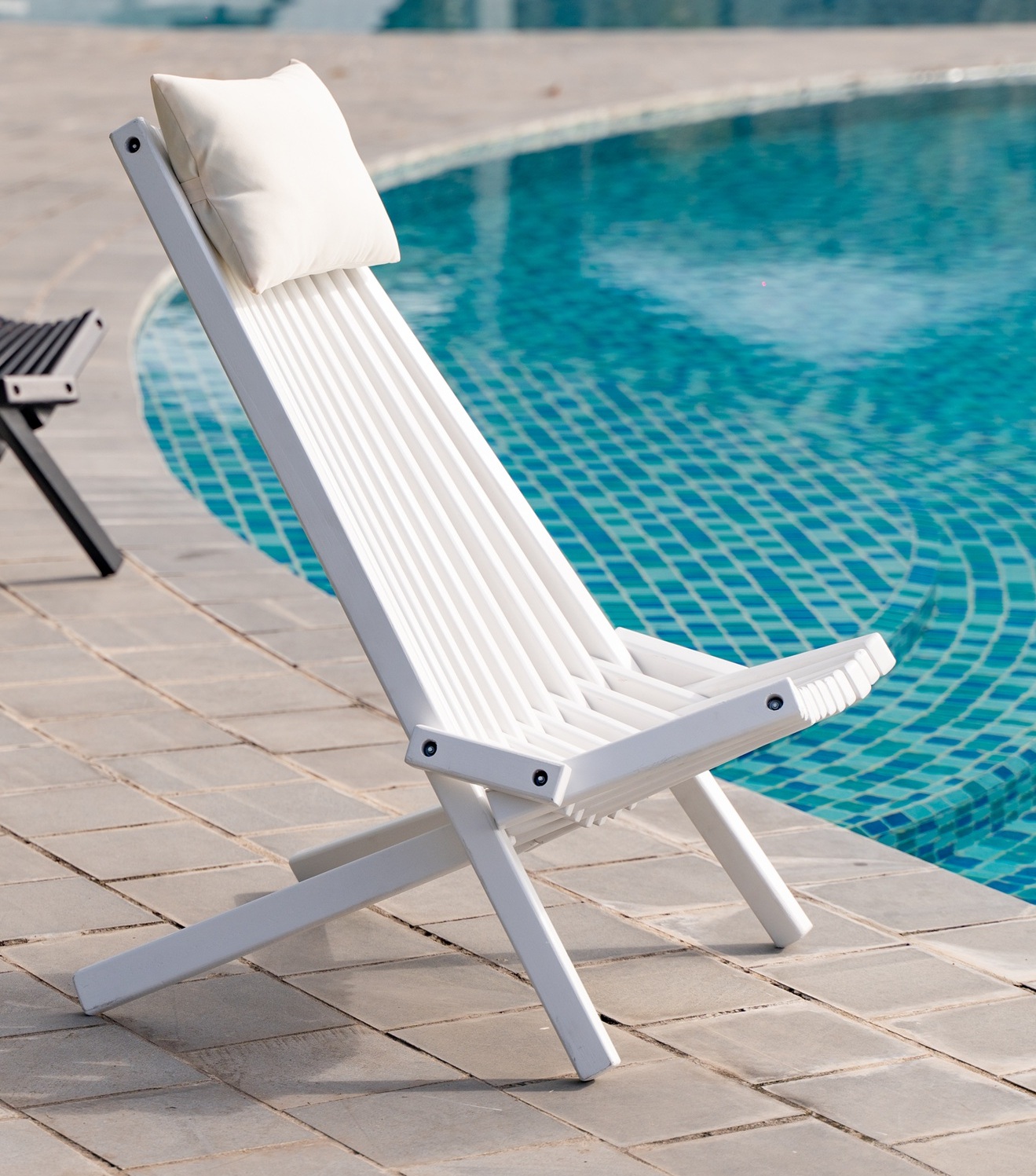 Calcutta solstol med nackkudde - Vit Calcutta solstol med nackkudde - Vit