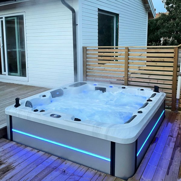 Spabad Serenity med WiFi - 5-6 Personer Spabad Serenity med WiFi - 5-6 Personer