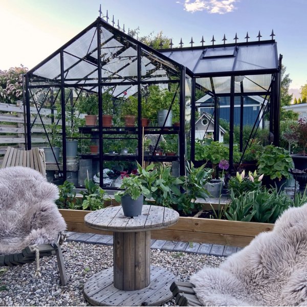 Växthus Saturnus med härdat glas - 12,8 m² Växthus Saturnus med härdat glas - 12,8 m²