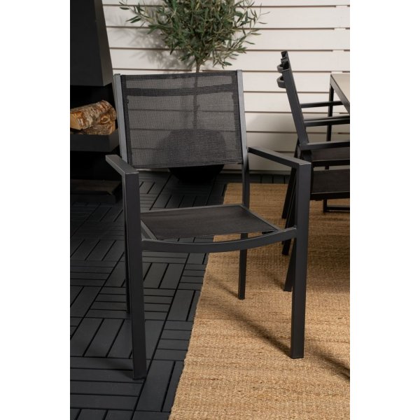 Tornsborg Matgrupp (200x100) - Svart/Grå - 6 Stolar Tornsborg Matgrupp (200x100) - Svart/Grå - 6 Stolar