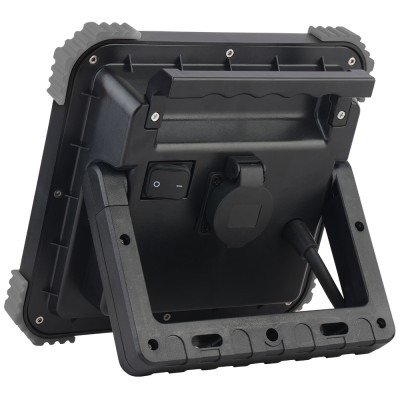 Arbetsstrålkastare med uttag 4000lm Arbetsstrålkastare med uttag 4000lm