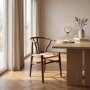Matstol i valn�t med armst�d, Y-format ryggst�d & fl�tad sits � Yngvald