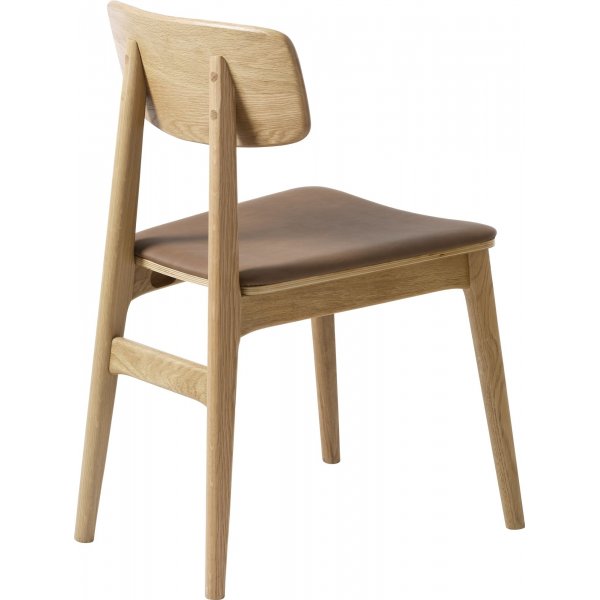 Matstol Oljad Ek med Brun sits PU - Kleppen Matstol Oljad Ek med Brun sits PU - Kleppen