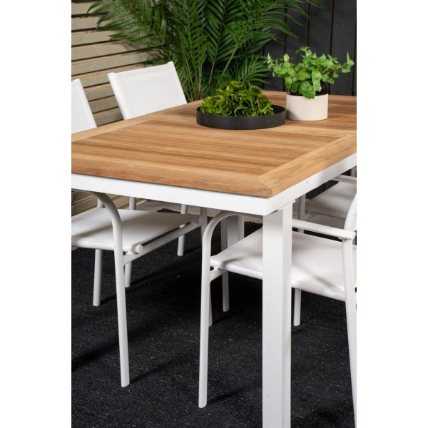 Dotorp Matgrupp (160x90) - Vit/Natur - 4 Stolar Dotorp Matgrupp (160x90) - Vit/Natur - 4 Stolar