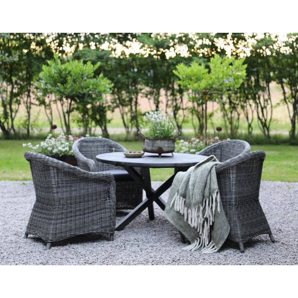 Mercury-Essgruppe: Runder Scottsdale-Tisch in Shabby-Chic-Grau inklusive 4 Mercury Light-Sesseln aus grauem synthetischem Rattan + Textilimprägnierung für Outdoormöbel Mercury-Essgruppe: Runder Scottsdale-Tisch in Shabby-Chic-Grau inklusive 4 Mercury Light-Sesseln aus grauem synthetischem Rattan + Textilimprägnierung für Outdoormöbel