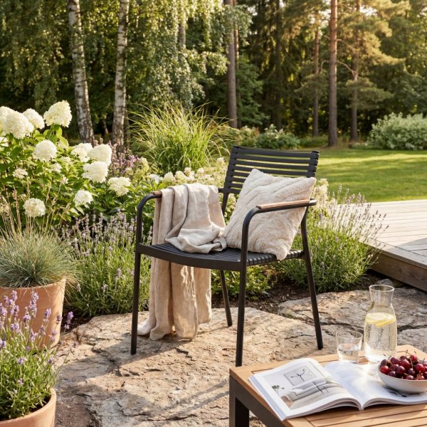 Stapelbar Tr�dg�rdsstol Svart / Beige - Pino