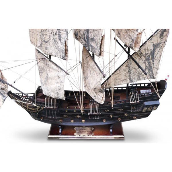 Modellbt Black Pearl segelbt - 95 cm