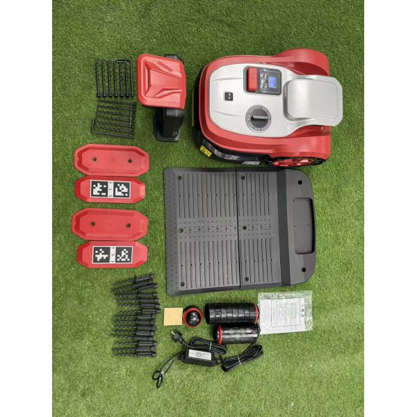 Robotgr�sklippare FineFox 12 - F�r gr�smattor upp till 1200 m�