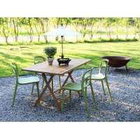 Spisegruppe Saltö teak: Klapbord i teak inklusiv 4 Nordanå stabelbare stole Spisegruppe Saltö teak: Klapbord i teak inklusiv 4 Nordanå stabelbare stole