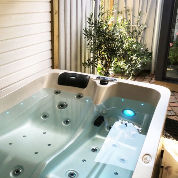 Spabad Nirvana - 2 personer Spabad Nirvana - 2 personer