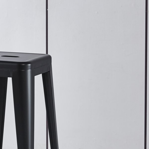 Iris barstol i svart metall - Sitth�jd 77 cm