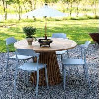 Matgrupp Saltö teak: Teakbord runt 120 cm inklusive 4 st Abbe stolar Matgrupp Saltö teak: Teakbord runt 120 cm inklusive 4 st Abbe stolar