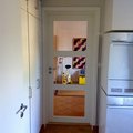 Varför inte öppna upp med en glasad dörr mellan de \" stökiga\" rummen? Mer ljus, mera rymd. Innerdörr Öland - 1-spegel - 3 glas - Massiv
