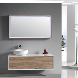 Badrumsm&ouml;bler Madrid - Vit & Ljus tr&auml;imitation + Toalettpappersh&aring;llare