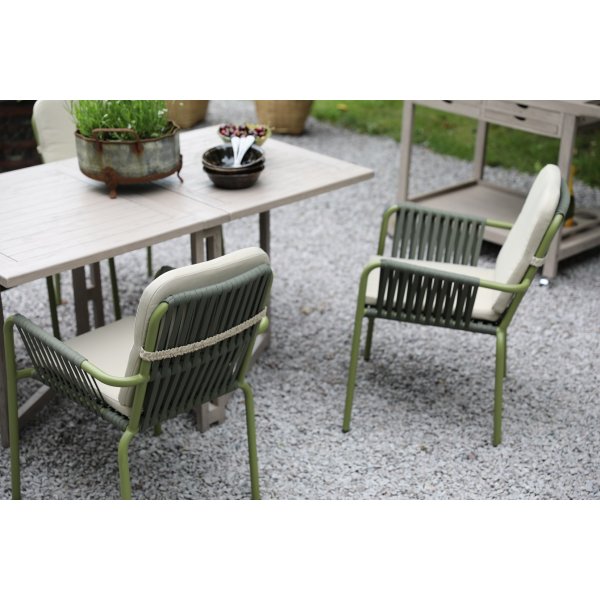 Matgrupp Salt gr teak: Slagbord inklusive 4 st grna Lincoln karmstolar
