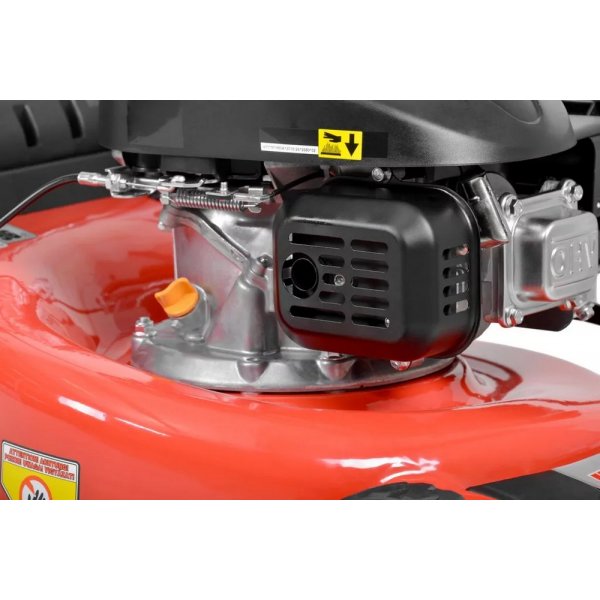 Bensindriven gräsklippare 46 cm, självgående - 139 cc Bensindriven gräsklippare 46 cm, självgående - 139 cc