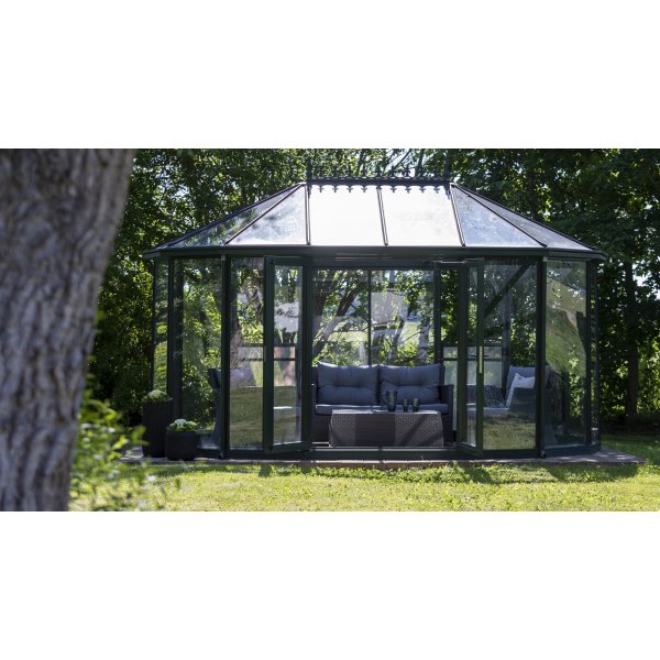 Janstorp utegrupp - Grå konstrotting Janstorp utegrupp - Grå konstrotting