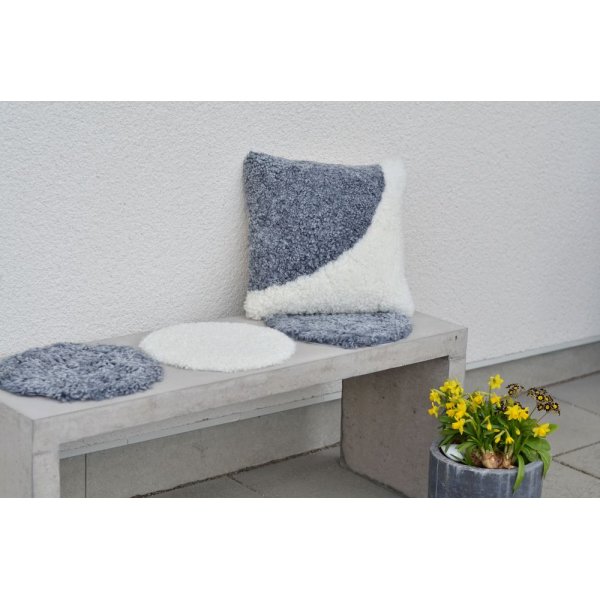 Curly stolsdyna f�rskinn Svart