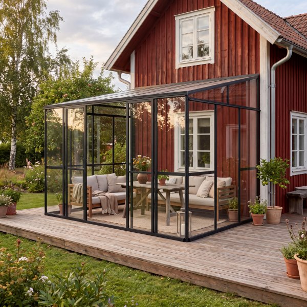 V�ggmonterat Uterum - 10,1 m� & Skjutd�rrar i Glas till Altan