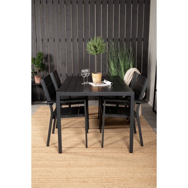 Ervalla Matgrupp (150x90) - Svart - 4 Stolar