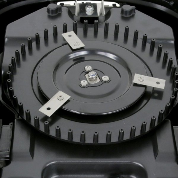 Sovellusohjauksella varustettu robottiruohonleikkuri jopa 800 m²:n alueille Sovellusohjauksella varustettu robottiruohonleikkuri jopa 800 m²:n alueille