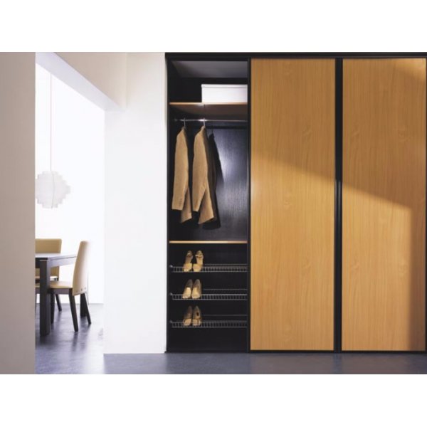 Venedig skjutdörr till garderob - 3 dörrar - Panel (flera färgval) Venedig skjutdörr till garderob - 3 dörrar - Panel (flera färgval)