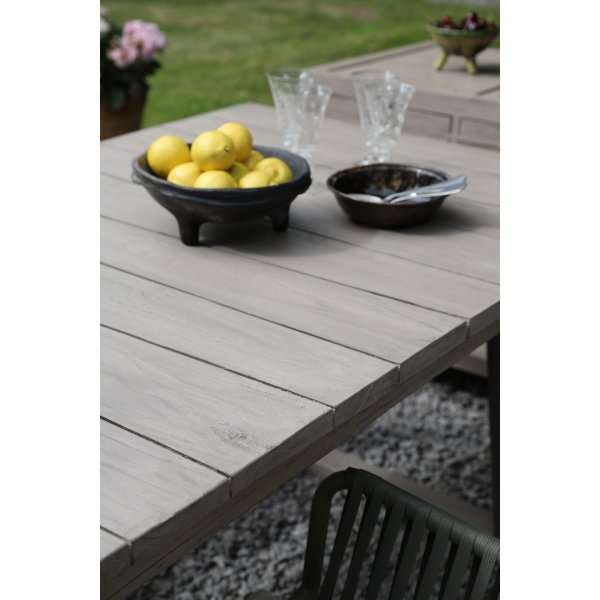 Matgrupp Salt gr teak: Bord 240 cm inklusive 6 st grna Lincoln karmstolar