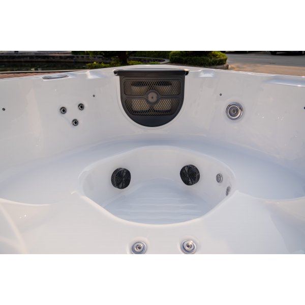 Spabad Nepton – 5 sittplatser (200×200 cm) Spabad Nepton – 5 sittplatser (200×200 cm)