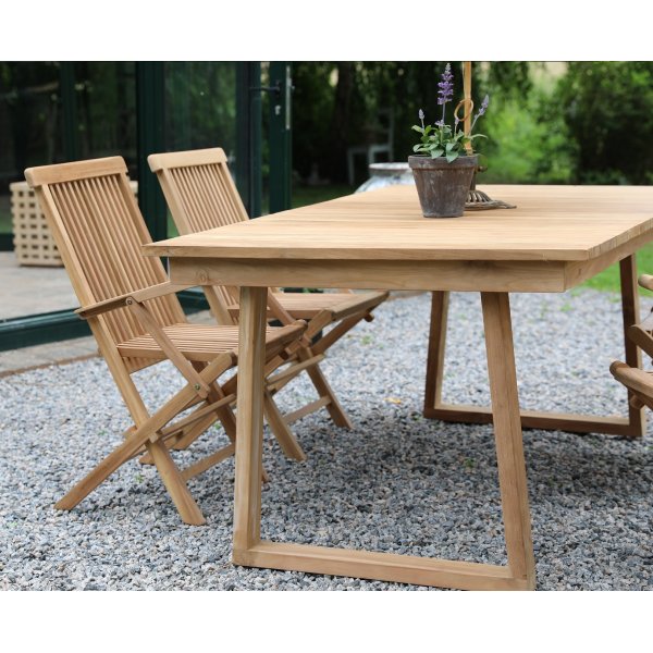 Saltö Outdoor-Essgruppen-Esstisch 180x100 cm mit 4 Saltö-Sesseln - Teakholz + Reinigungsspray für Gartenmöbel Saltö Outdoor-Essgruppen-Esstisch 180x100 cm mit 4 Saltö-Sesseln - Teakholz + Reinigungsspray für Gartenmöbel