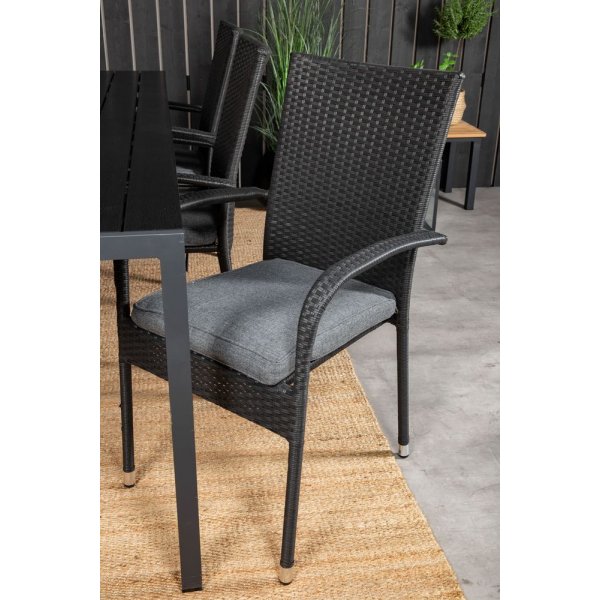 Ervalla Matgrupp (205x90) - Svart - 6 Stolar Ervalla Matgrupp (205x90) - Svart - 6 Stolar