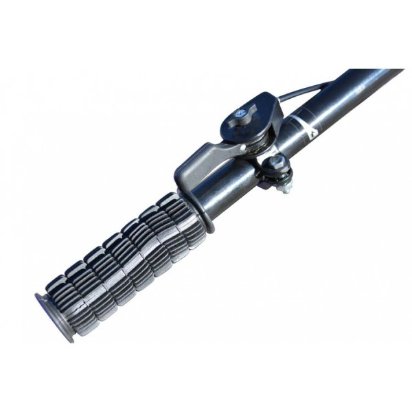 Bensindriven jordfrs med mnga tillbehrsmjligheter