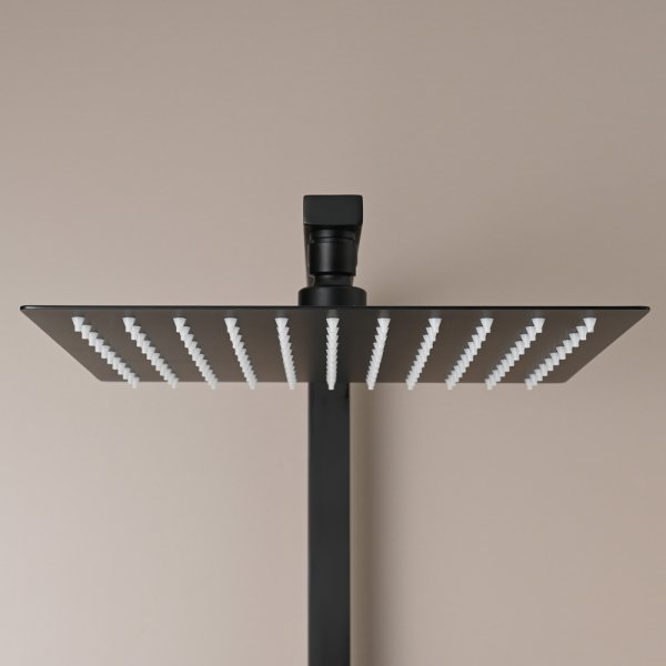 Kattosuihkuporat - musta Kattosuihkuporat - musta